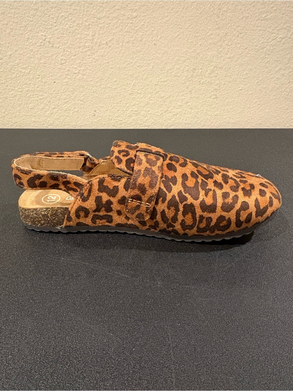 Cat & Jack Toddler Berlin Mule Clogs Sandals Cheetah Print Toddler Size 12 - Picture 4 of 10